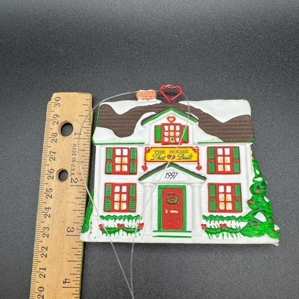 1997 Dept 56 The House That Love Built Ronald McDonald House Ornamentt